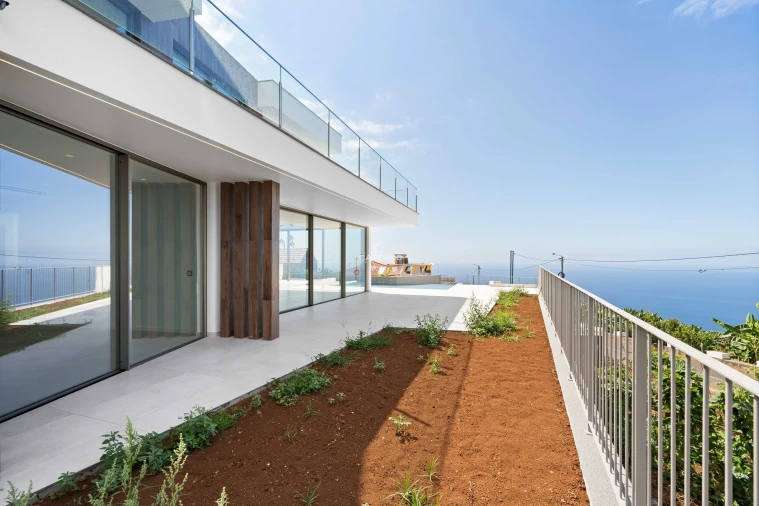 Moradia T3 para Venda em Canhas Foto 30