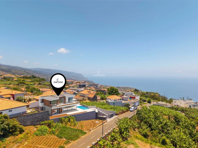 Moradia T3 para Venda em Canhas Foto 3