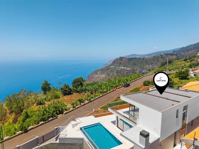 Moradia T3 para Venda em Canhas Foto 2