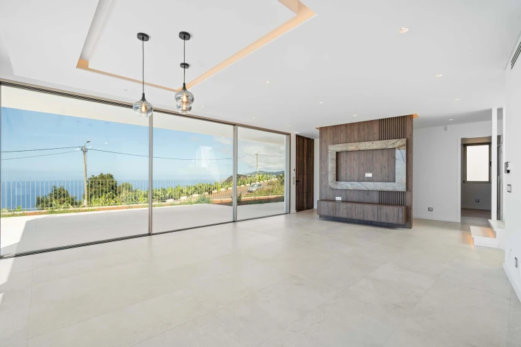 Moradia T3 para Venda em Canhas Foto 18