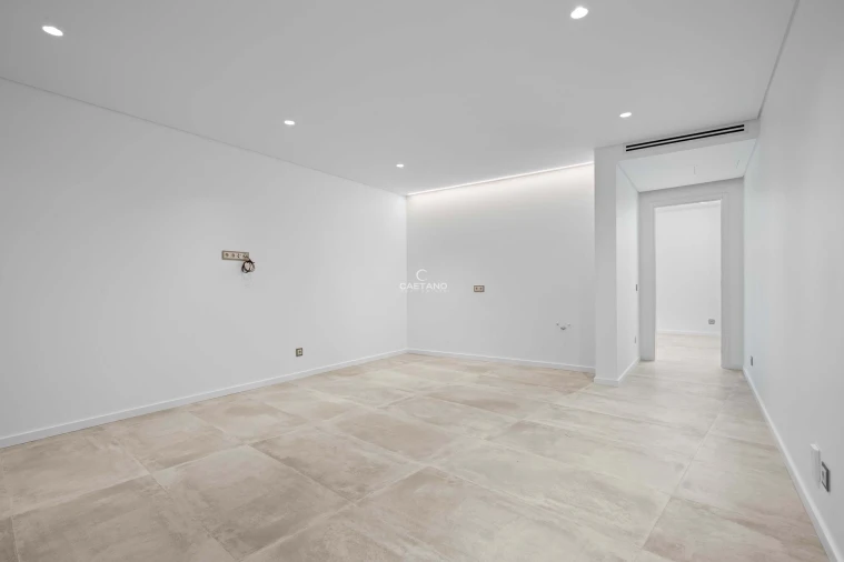 Moradia T3 para Venda em Canhas Foto 40