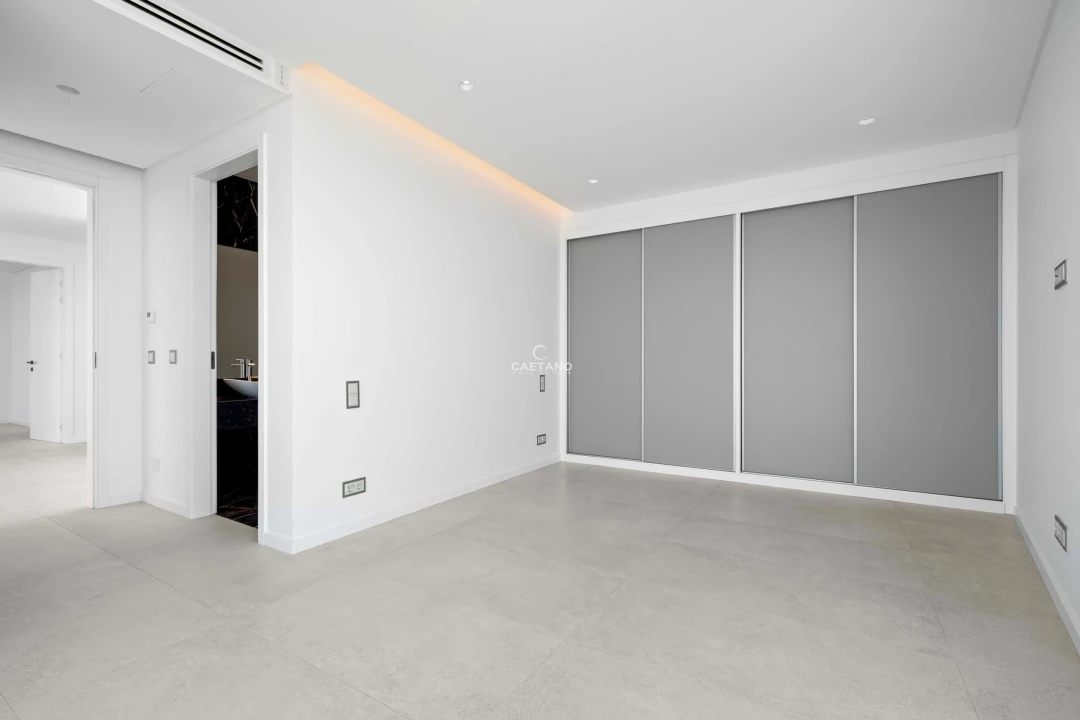 Moradia T3 para Venda em Canhas Foto 8