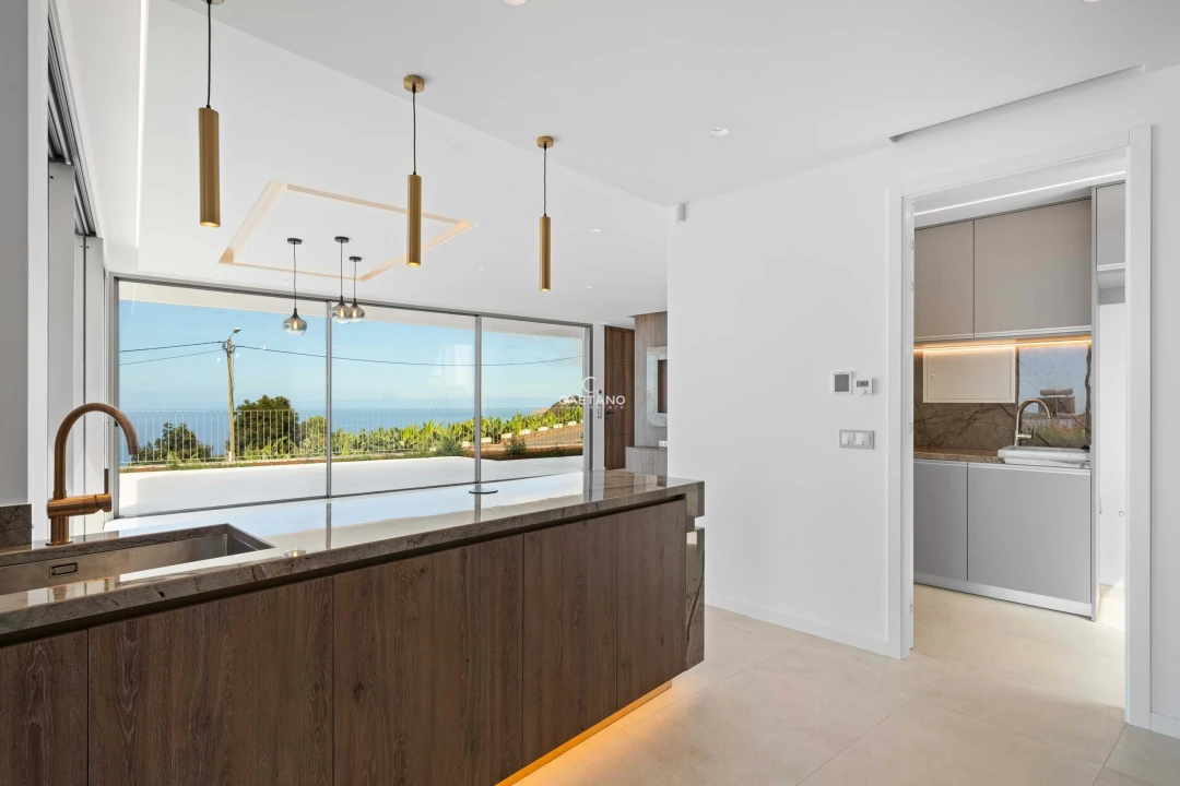 Moradia T3 para Venda em Canhas Foto 23