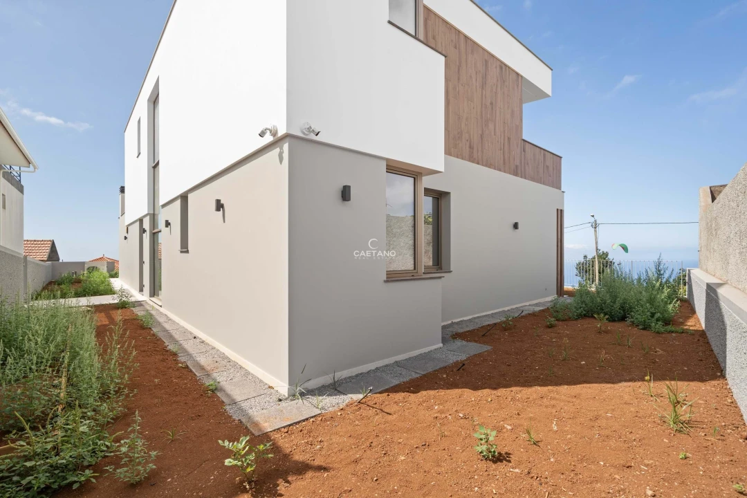 Moradia T3 para Venda em Canhas Foto 31