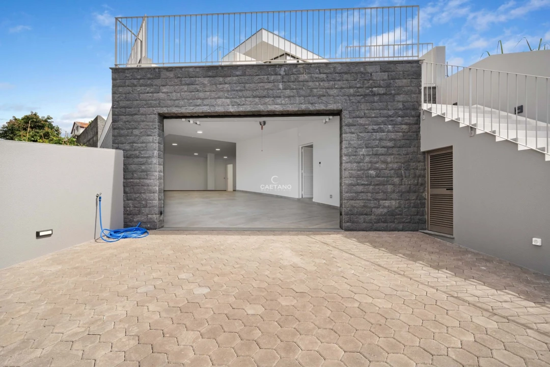 Moradia T3 para Venda em Canhas Foto 37