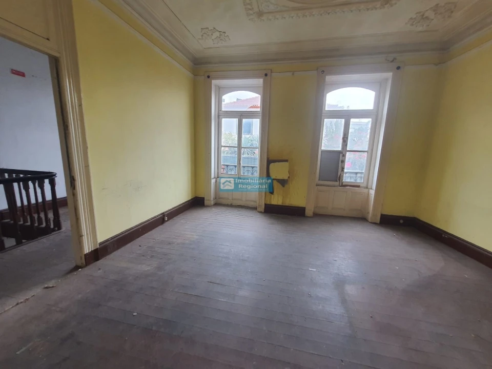 Prédio para Venda em Funchal (Santa Luzia) Foto 2