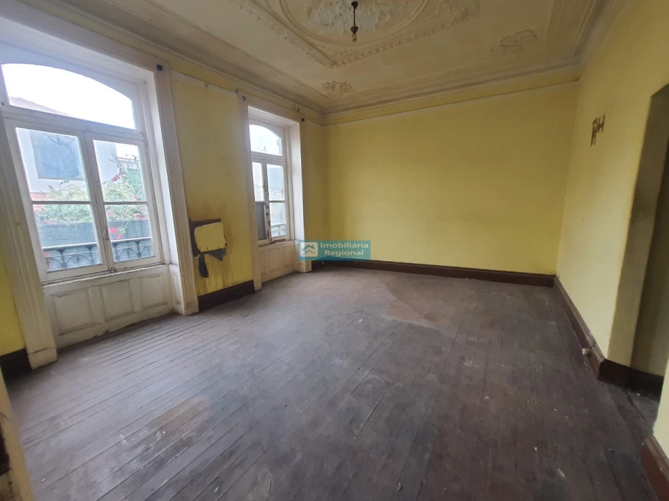 Prédio para Venda em Funchal (Santa Luzia) Foto 1