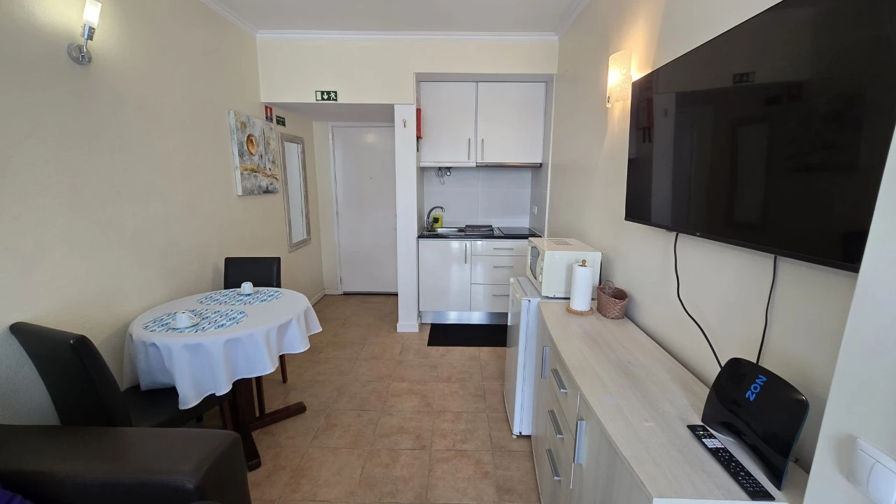 Apartamento T1 para Venda em Funchal (Santa Maria Maior) Foto 1