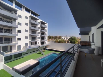 Apartamento T4 para Venda em Quelfes