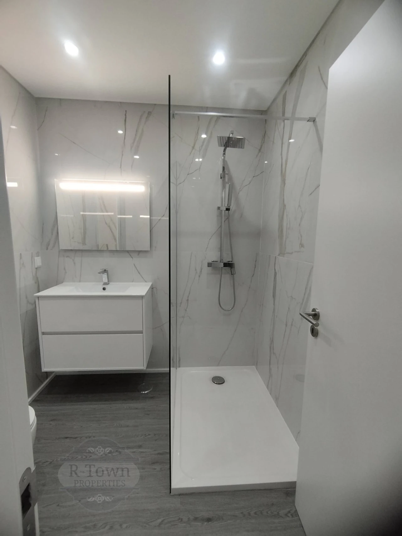 Apartamento T3 para Venda em Quelfes Foto 7