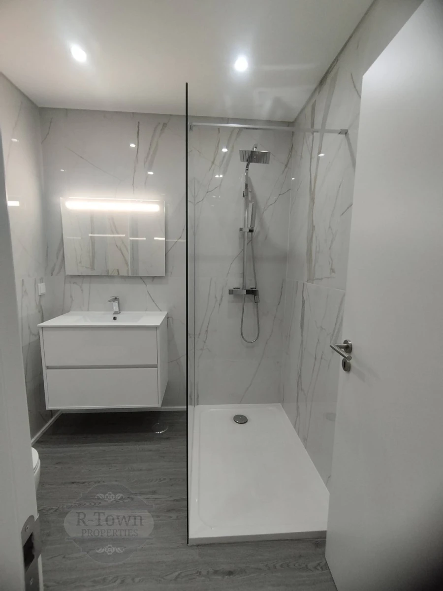 Apartamento T3 para Venda em Quelfes Foto 7
