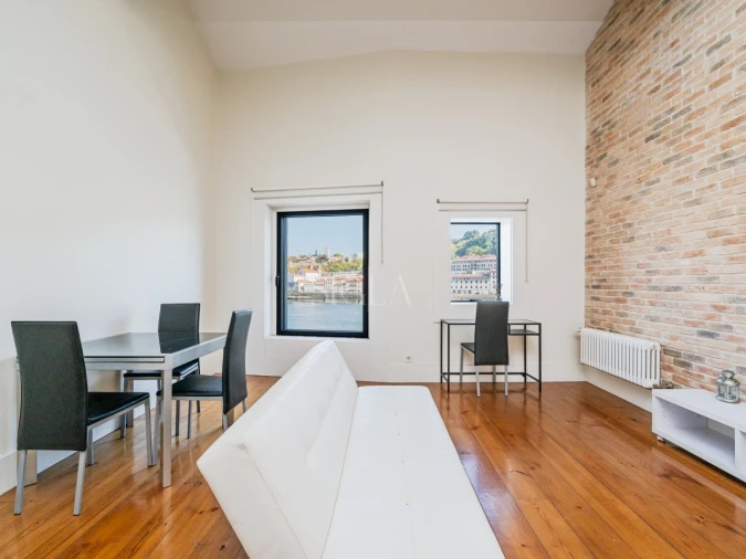 Apartamento T2 para Arrendamento em Santa Marinha e São Pedro da Afurada Foto 2