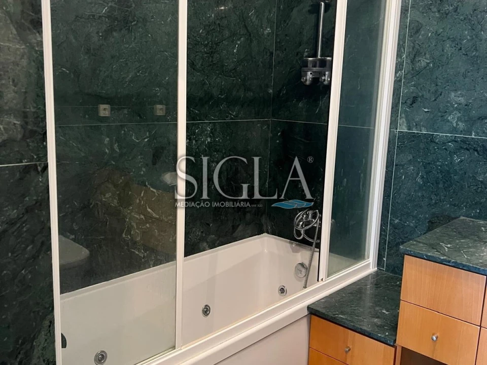 Apartamento T4 para Arrendamento em Mafamude e Vilar do Paraíso Foto 12