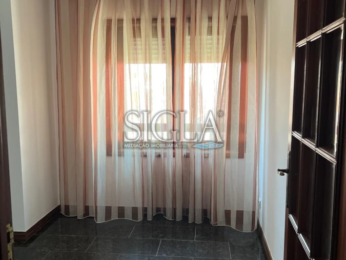 Apartamento T4 para Arrendamento em Mafamude e Vilar do Paraíso Foto 9