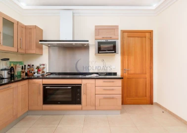 Moradia T4 para Venda em Quarteira