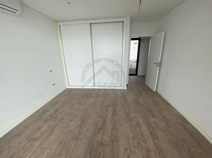 Moradia T3 para Venda em Agua de Pena Foto 19