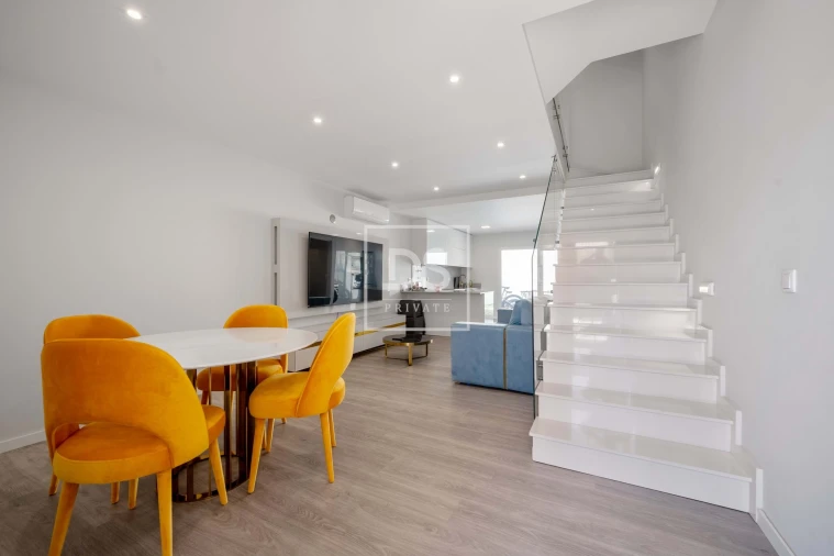 Apartamento T3 para Venda em Quinta do Conde Foto 2