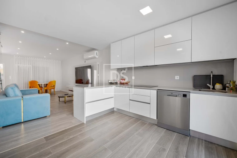 Apartamento T3 para Venda em Quinta do Conde Foto 8