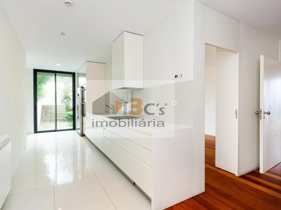 Moradia T4 para Venda em Aldoar, Foz do Douro e Nevogilde Foto 18