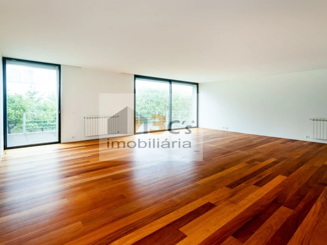 Moradia T4 para Venda em Aldoar, Foz do Douro e Nevogilde Foto 6