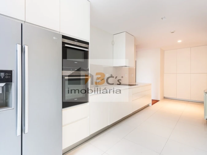 Moradia T4 para Venda em Aldoar, Foz do Douro e Nevogilde Foto 17