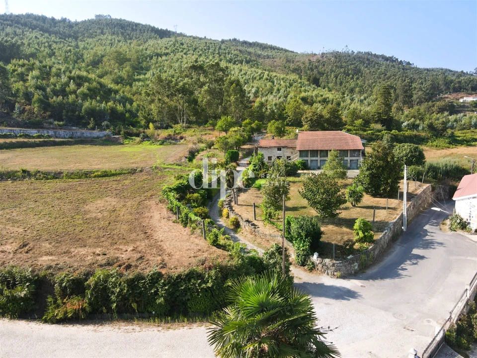 Quinta T4 para Venda em Sande Vila Nova e Sande São Clemente Foto 2