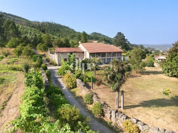 Quinta T4 para Venda em Sande Vila Nova e Sande São Clemente
