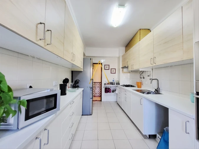 Apartamento T3 para Venda em Repeses e São Salvador Foto 4