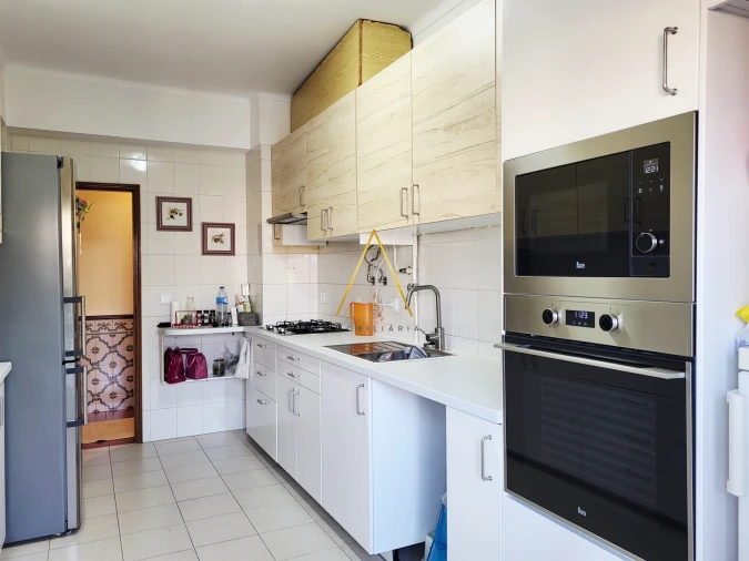 Apartamento T3 para Venda em Repeses e São Salvador Foto 5