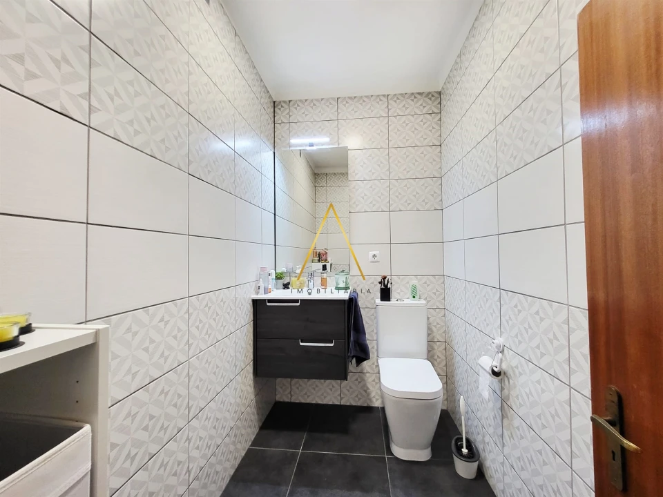 Apartamento T3 para Venda em Repeses e São Salvador Foto 8