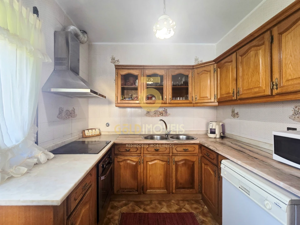 Moradia T4 para Venda em Nogueira do Cravo e Pindelo Foto 21