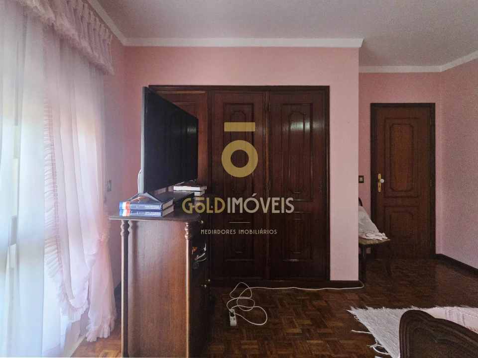 Moradia T4 para Venda em Nogueira do Cravo e Pindelo Foto 41