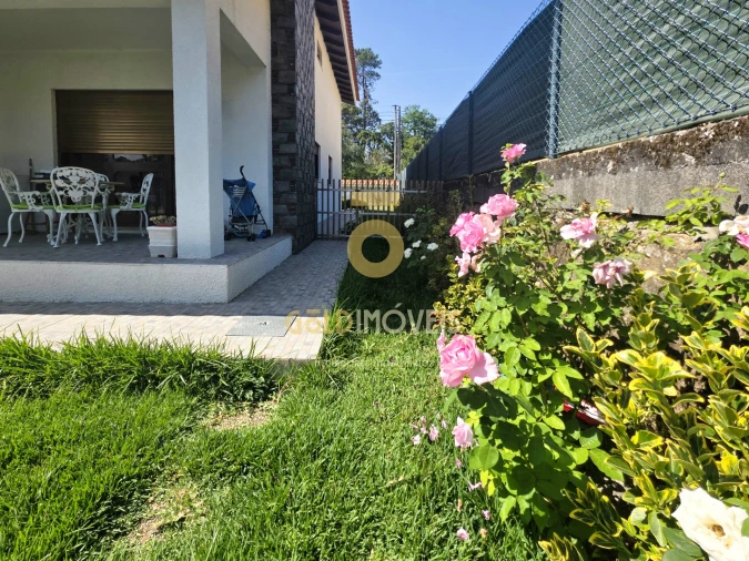 Moradia T4 para Venda em Nogueira do Cravo e Pindelo Foto 13