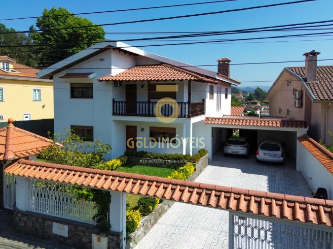 Moradia T4 para Venda em Nogueira do Cravo e Pindelo Foto 1