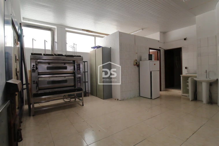 Loja para Venda em Nespereira e Casais Foto 6