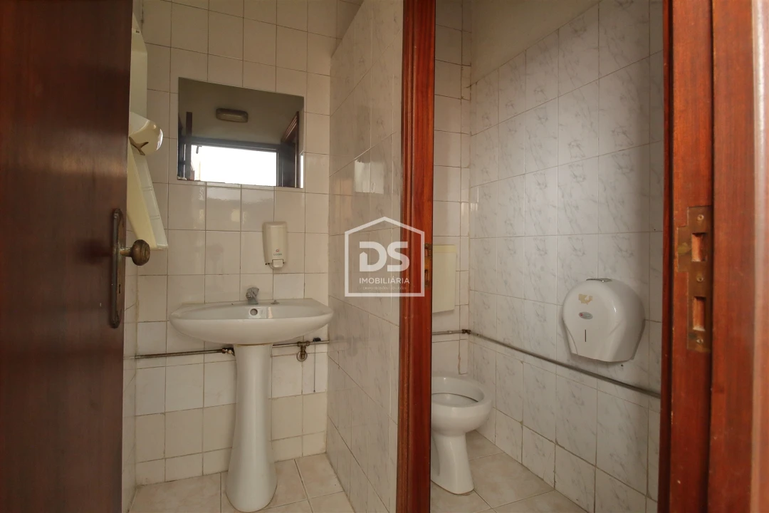 Loja para Venda em Nespereira e Casais Foto 3