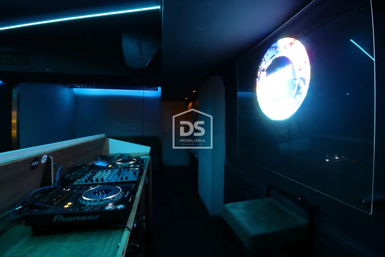 Negócio para Arrendamento em Sobrado e Bairros Foto 7