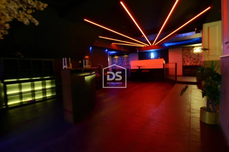 Negócio para Arrendamento em Sobrado e Bairros Foto 22