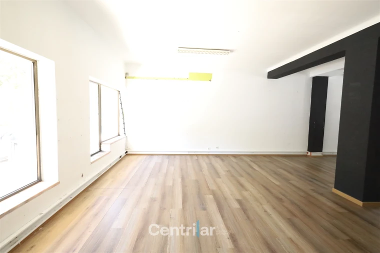 Loja para Arrendamento em Viseu Foto 17