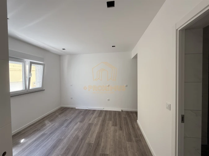 Apartamento T3 para Venda em Lavos Foto 1