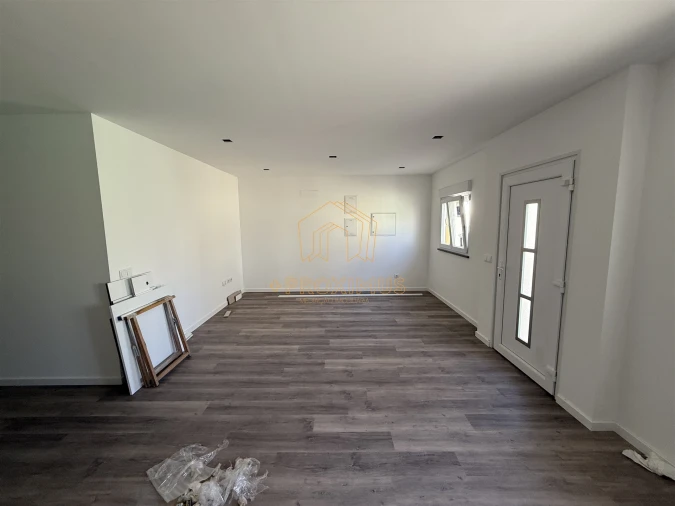 Apartamento T3 para Venda em Lavos Foto 7