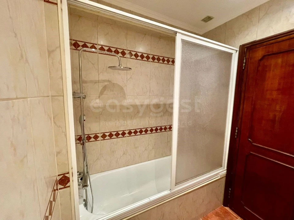 Apartamento T2 para Venda em Odivelas Foto 11