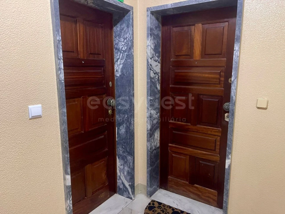 Apartamento T2 para Venda em Odivelas Foto 27
