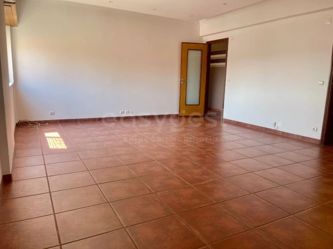 Apartamento T2 para Venda em Odivelas Foto 5
