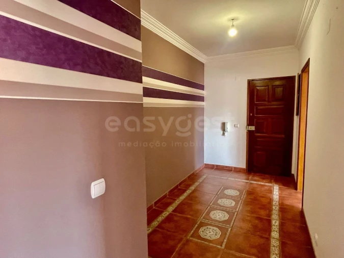 Apartamento T2 para Venda em Odivelas Foto 7