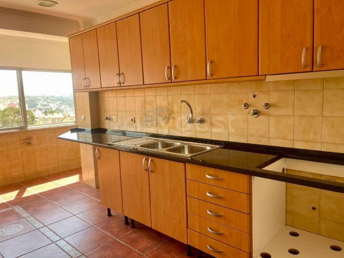 Apartamento T2 para Venda em Odivelas Foto 15