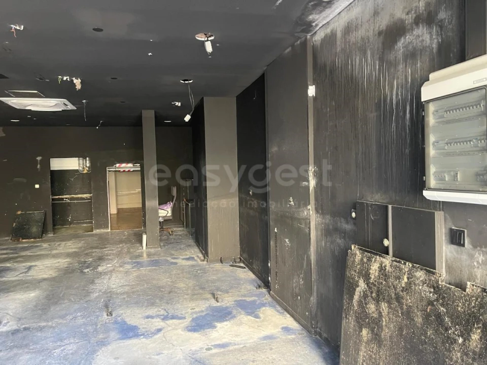 Loja para Venda em Loures Foto 3