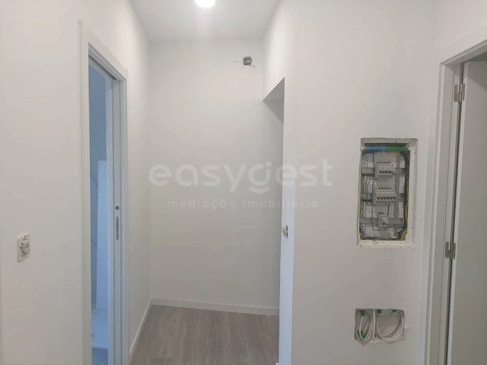 Moradia T3 para Venda em São Miguel do Outeiro e Sabugosa Foto 9