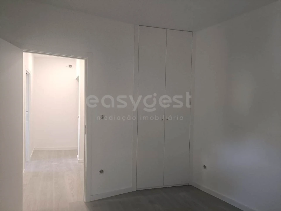 Moradia T3 para Venda em São Miguel do Outeiro e Sabugosa Foto 13