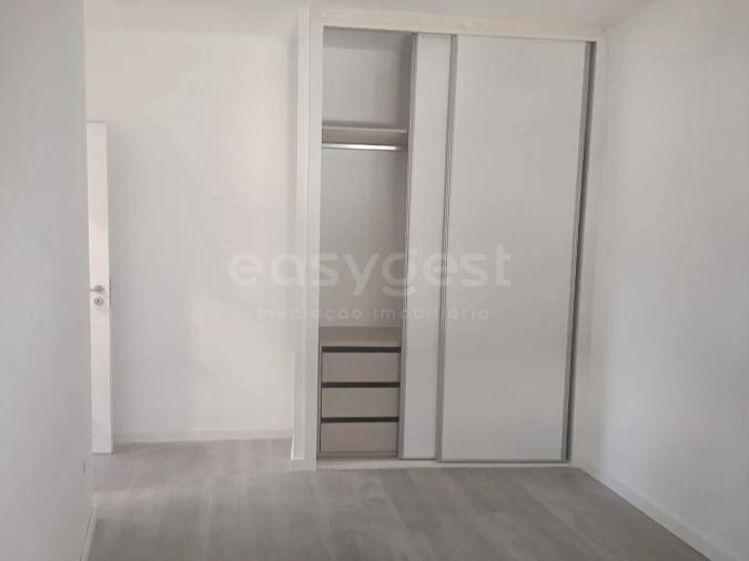 Moradia T3 para Venda em São Miguel do Outeiro e Sabugosa Foto 12